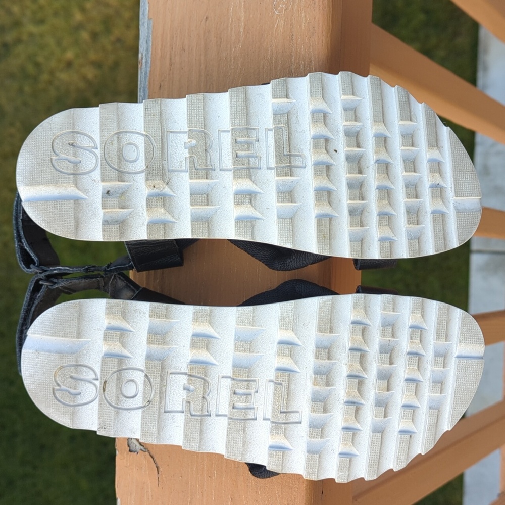 6 Sorel Roaming Decon Sandals - Picture 3 of 6